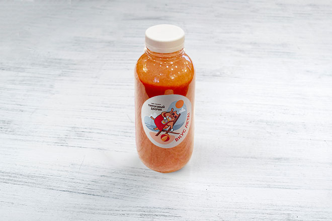 Сок свежевыжатый яблоко-морковь в Пироговом Дворике