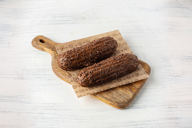 Набор эклеров шоколадно-ореховых в Пироговом Дворике