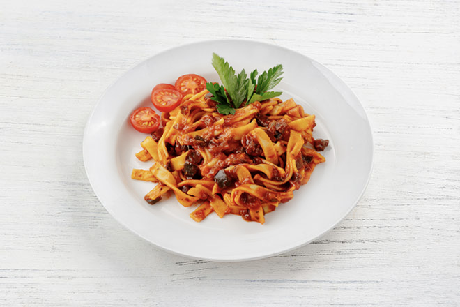 Паста с овощами в Пироговом Дворике