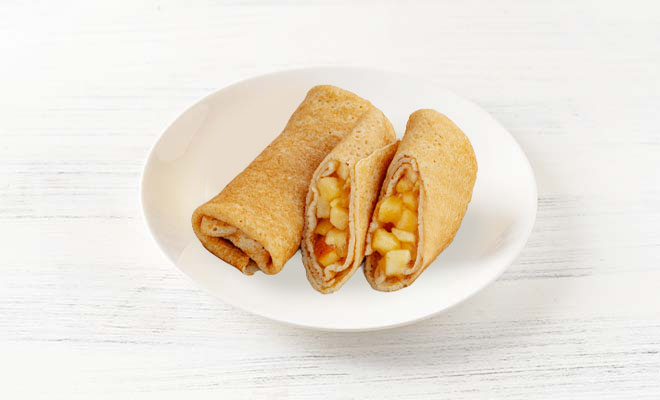 Блины с яблоком и корицей в Пироговом Дворике