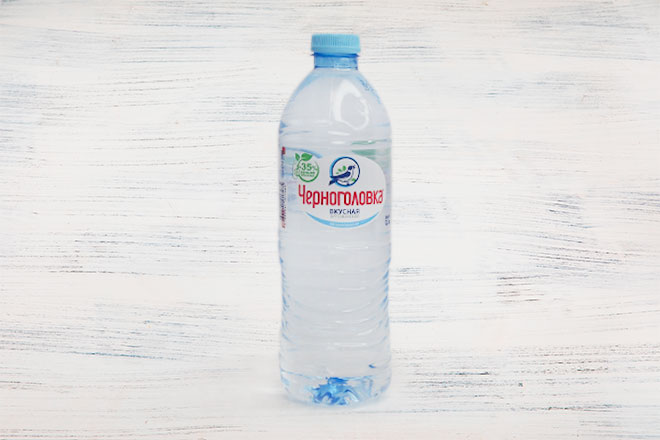 Вода без газа "Черноголовка" в Пироговом Дворике